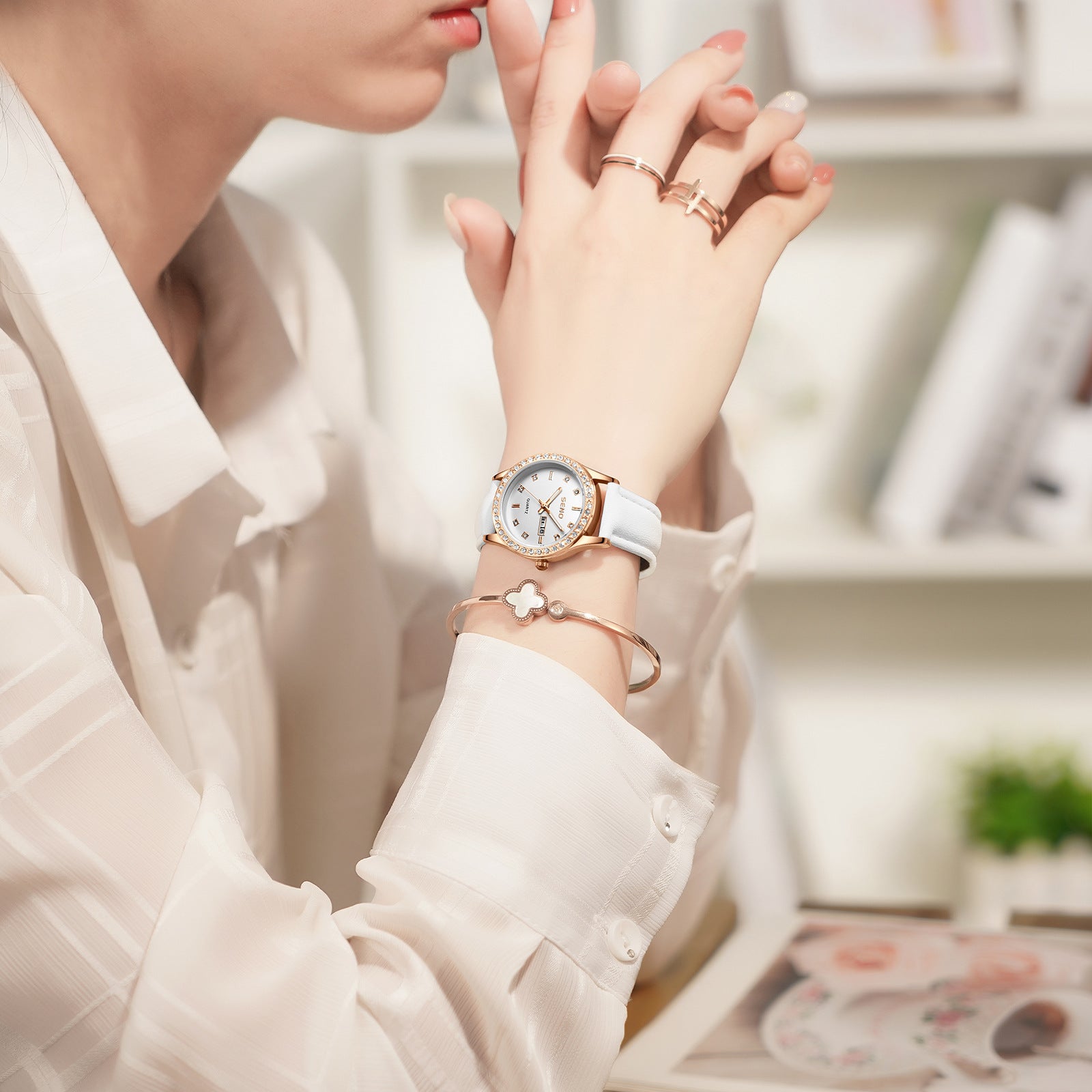 Ladies' Light Luxury Luminous Watch